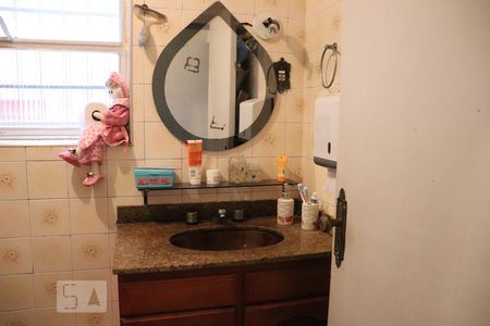 Casa à venda com 126m², 2 quartos e 2 vagasBanheiro 2