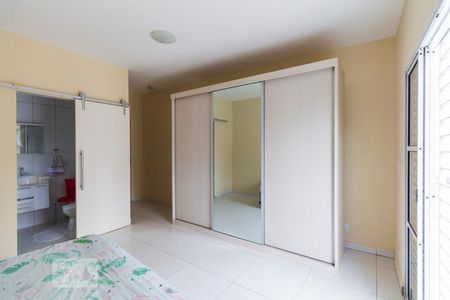 Casa à venda com 160m², 3 quartos e 2 vagasQuarto 3 - Suíte