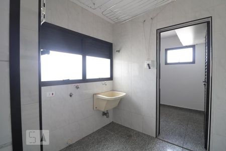 Apartamento à venda com 168m², 4 quartos e 2 vagas Apartamento à venda com 168m², 4 quartos e 2 vagasArea de serviço