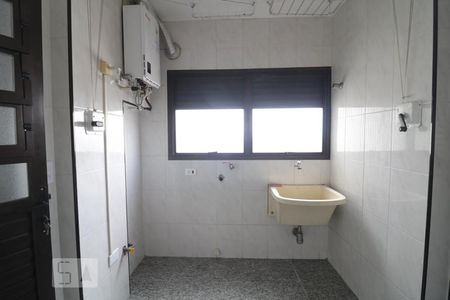 Apartamento à venda com 168m², 4 quartos e 2 vagas Apartamento à venda com 168m², 4 quartos e 2 vagasÁrea de serviço
