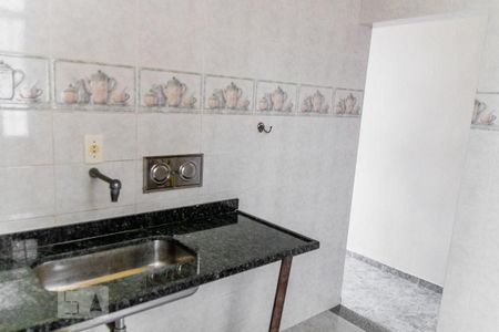 Apartamento à venda com 45m², 2 quartos e sem vagaCozinha e Área de Serviço