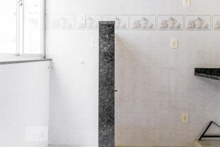 Apartamento à venda com 45m², 2 quartos e sem vagaCozinha e Área de Serviço