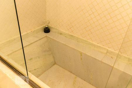 Casa à venda com 400m², 4 quartos e 4 vagas Casa à venda com 400m², 4 quartos e 4 vagasDetalhe do Banheiro da Suite master - Banheira