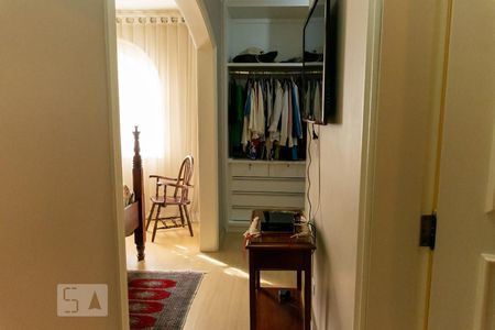 Casa à venda com 400m², 4 quartos e 4 vagas Casa à venda com 400m², 4 quartos e 4 vagasSuíte master