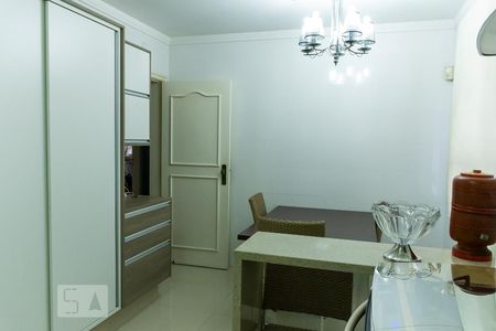 Casa à venda com 400m², 4 quartos e 4 vagas Casa à venda com 400m², 4 quartos e 4 vagasCozinha