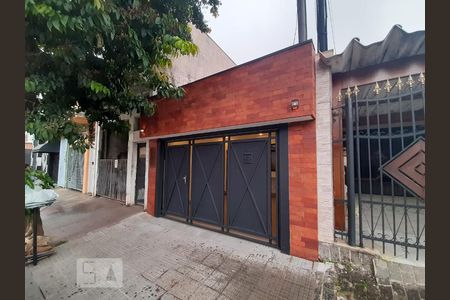Casa à venda com 115m², 2 quartos e 1 vagaFachada
