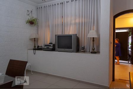 Casa à venda com 115m², 2 quartos e 1 vagaSala