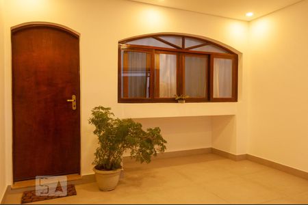 Casa à venda com 115m², 2 quartos e 1 vagaEntrada