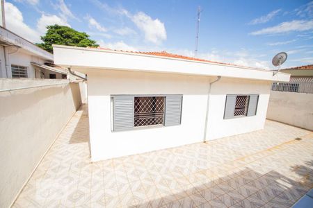 Casa à venda com 214m², 3 quartos e 3 vagas Casa à venda com 214m², 3 quartos e 3 vagasarea