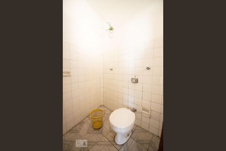 Casa à venda com 214m², 3 quartos e 3 vagas Casa à venda com 214m², 3 quartos e 3 vagasbanheiro