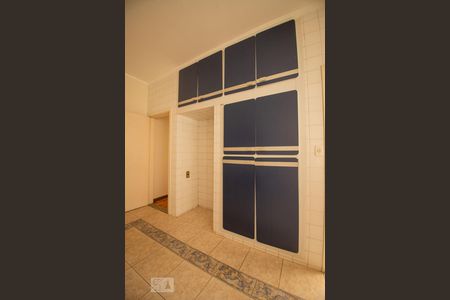 Casa à venda com 214m², 3 quartos e 3 vagas Casa à venda com 214m², 3 quartos e 3 vagascozinha