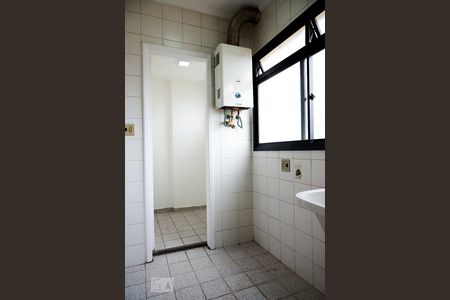 Apartamento à venda com 125m², 3 quartos e 2 vagas Apartamento à venda com 125m², 3 quartos e 2 vagasÁrea de Serviço