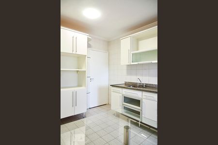 Apartamento à venda com 125m², 3 quartos e 2 vagas Apartamento à venda com 125m², 3 quartos e 2 vagasCozinha