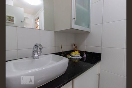 Apartamento à venda com 55m², 3 quartos e 1 vaga Apartamento à venda com 55m², 3 quartos e 1 vagaBanheiro