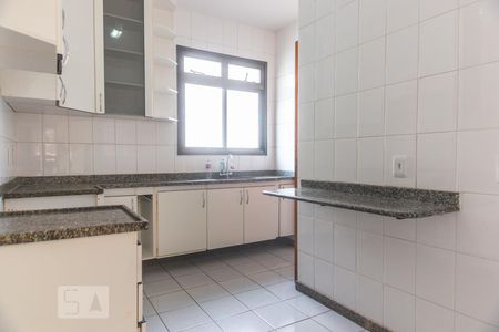 Apartamento à venda com 110m², 3 quartos e 3 vagas Apartamento à venda com 110m², 3 quartos e 3 vagasCozinha