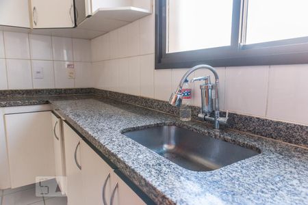 Apartamento à venda com 110m², 3 quartos e 3 vagas Apartamento à venda com 110m², 3 quartos e 3 vagasPia