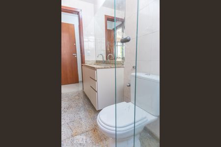 Apartamento à venda com 110m², 3 quartos e 3 vagas Apartamento à venda com 110m², 3 quartos e 3 vagasBanheiro