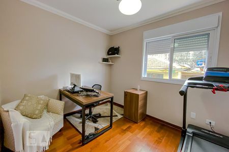 Casa à venda com 328m², 4 quartos e 6 vagasEscritorio 2