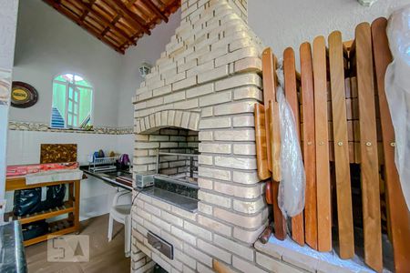 Casa à venda com 328m², 4 quartos e 6 vagasÁrea comum - Churrasqueira
