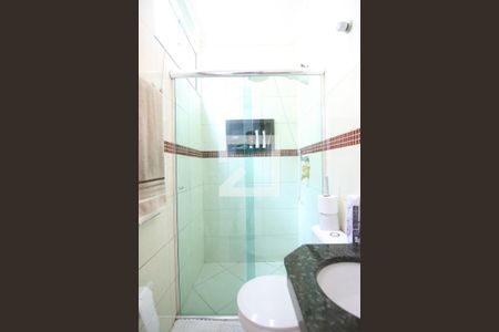 Casa à venda com 170m², 3 quartos e 4 vagasBanheiro do Quarto 2