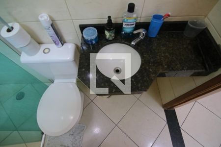 Casa à venda com 170m², 3 quartos e 4 vagasBanheiro do Quarto 2