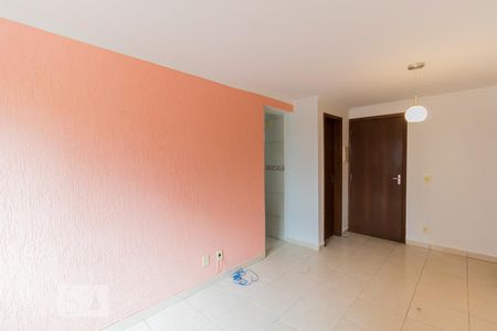 Sala de apartamento à venda com 2 quartos, 50m² em Vila Carmosina, São Paulo