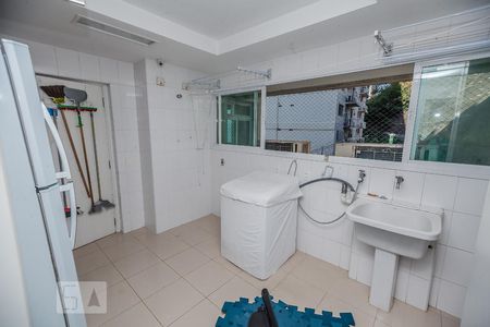 Apartamento à venda com 500m², 4 quartos e 4 vagas Apartamento à venda com 500m², 4 quartos e 4 vagasÁrea de Serviço