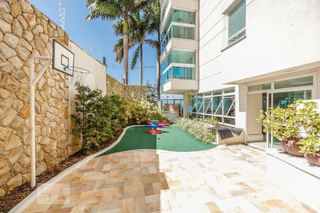 Apartamento à venda com 500m², 4 quartos e 4 vagas Apartamento à venda com 500m², 4 quartos e 4 vagasÁrea Comum - Playground