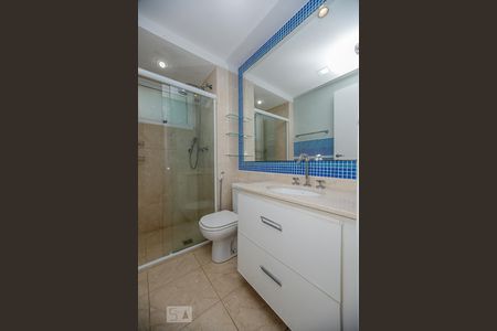 Apartamento à venda com 500m², 4 quartos e 4 vagas Apartamento à venda com 500m², 4 quartos e 4 vagasBanheiro do Quarto da Suíte 4