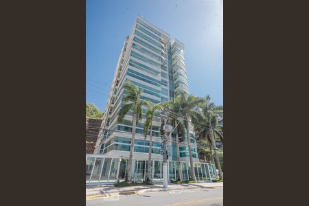 Apartamento à venda com 500m², 4 quartos e 4 vagas Apartamento à venda com 500m², 4 quartos e 4 vagasFachada