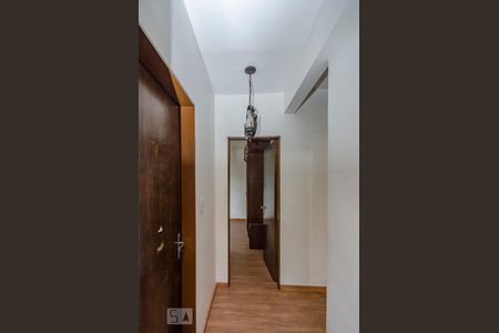 Apartamento à venda com 80m², 3 quartos e sem vagaCorredor