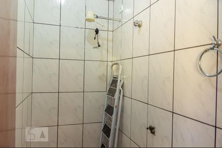 Casa à venda com 270m², 3 quartos e 3 vagas Casa à venda com 270m², 3 quartos e 3 vagasBanheiro de Serviço