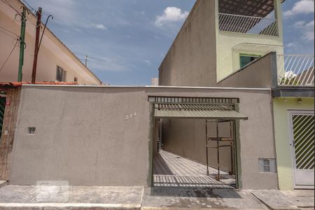 Casa à venda com 126m², 2 quartos e 2 vagasFachada