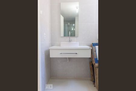 Apartamento à venda com 78m², 2 quartos e 2 vagas Apartamento à venda com 78m², 2 quartos e 2 vagasBanheiro