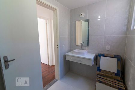Apartamento à venda com 78m², 2 quartos e 2 vagas Apartamento à venda com 78m², 2 quartos e 2 vagasBanheiro