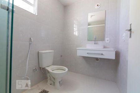 Apartamento à venda com 78m², 2 quartos e 2 vagas Apartamento à venda com 78m², 2 quartos e 2 vagasBanheiro da Suíte