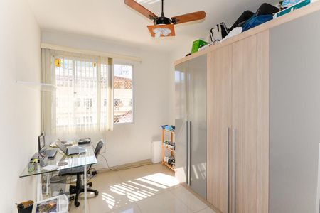 Apartamento à venda com 82m², 2 quartos e 1 vagaQuarto 