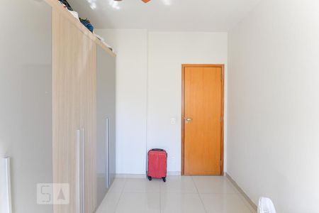Apartamento à venda com 82m², 2 quartos e 1 vagaQuarto 