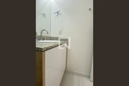 Studio para alugar com 40m², 1 quarto e 1 vagaDetalhe banheiro