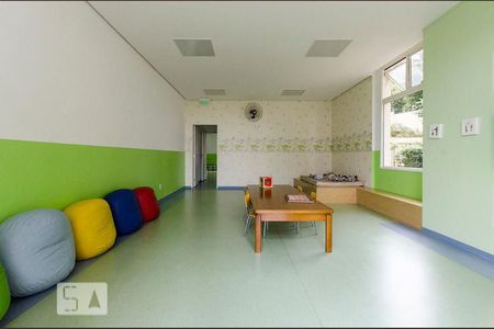 Apartamento à venda com 178m², 2 quartos e 2 vagas Apartamento à venda com 178m², 2 quartos e 2 vagasÁrea Comum - Brinquedoteca