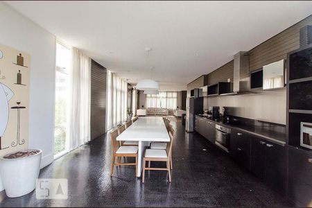 Apartamento à venda com 178m², 2 quartos e 2 vagas Apartamento à venda com 178m², 2 quartos e 2 vagasÁrea Comum - Salão Gourmet