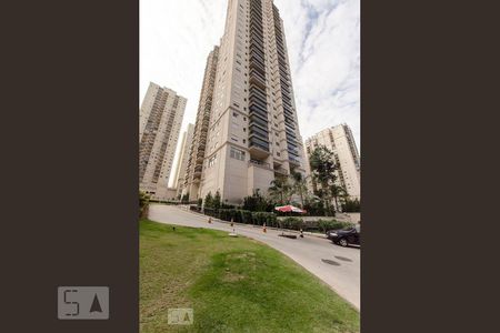 Apartamento à venda com 178m², 2 quartos e 2 vagas Apartamento à venda com 178m², 2 quartos e 2 vagasFachada