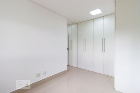 Apartamento à venda com 178m², 2 quartos e 2 vagas Apartamento à venda com 178m², 2 quartos e 2 vagasSuíte