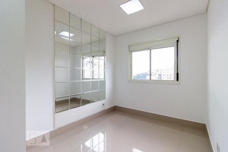 Apartamento à venda com 178m², 2 quartos e 2 vagas Apartamento à venda com 178m², 2 quartos e 2 vagasSuíte