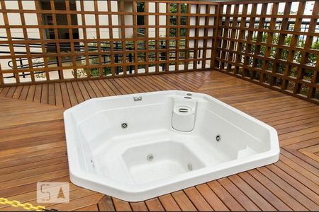 Apartamento à venda com 178m², 2 quartos e 2 vagas Apartamento à venda com 178m², 2 quartos e 2 vagasÁrea Comum - SPA