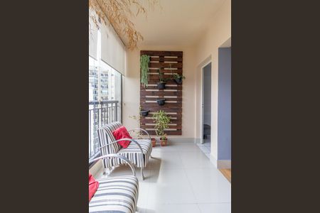 Apartamento à venda com 178m², 2 quartos e 2 vagas Apartamento à venda com 178m², 2 quartos e 2 vagasVaranda