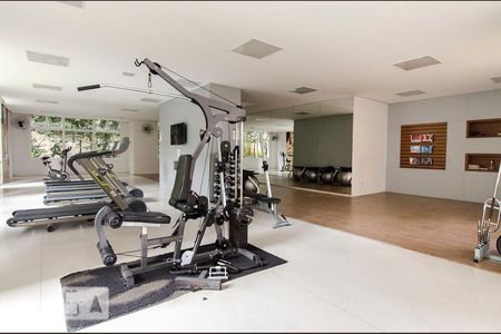 Apartamento à venda com 178m², 2 quartos e 2 vagas Apartamento à venda com 178m², 2 quartos e 2 vagasÁrea Comum - Academia