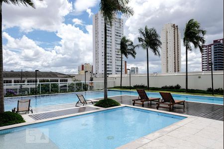 Apartamento à venda com 136m², 3 quartos e 2 vagas Apartamento à venda com 136m², 3 quartos e 2 vagasÁrea comum - Piscina