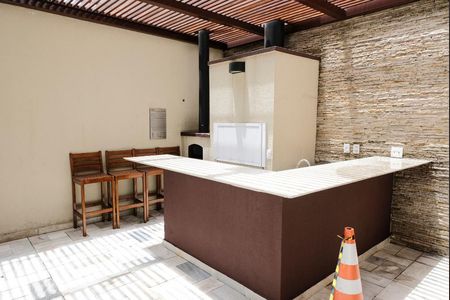 Apartamento à venda com 136m², 3 quartos e 2 vagas Apartamento à venda com 136m², 3 quartos e 2 vagasÁrea comum - Churrasqueira