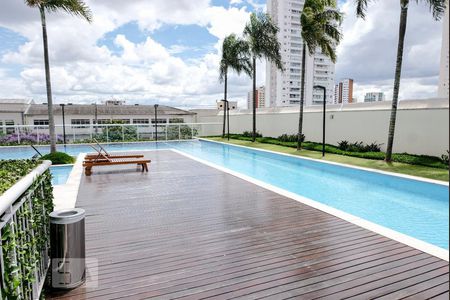 Apartamento à venda com 136m², 3 quartos e 2 vagas Apartamento à venda com 136m², 3 quartos e 2 vagasÁrea comum - Piscina